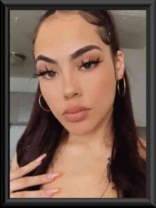 Cassandra Lira Caberello